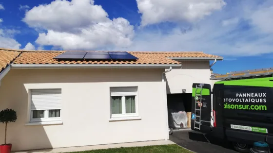 Combien de panneaux solaires pour une maison de 100 m2