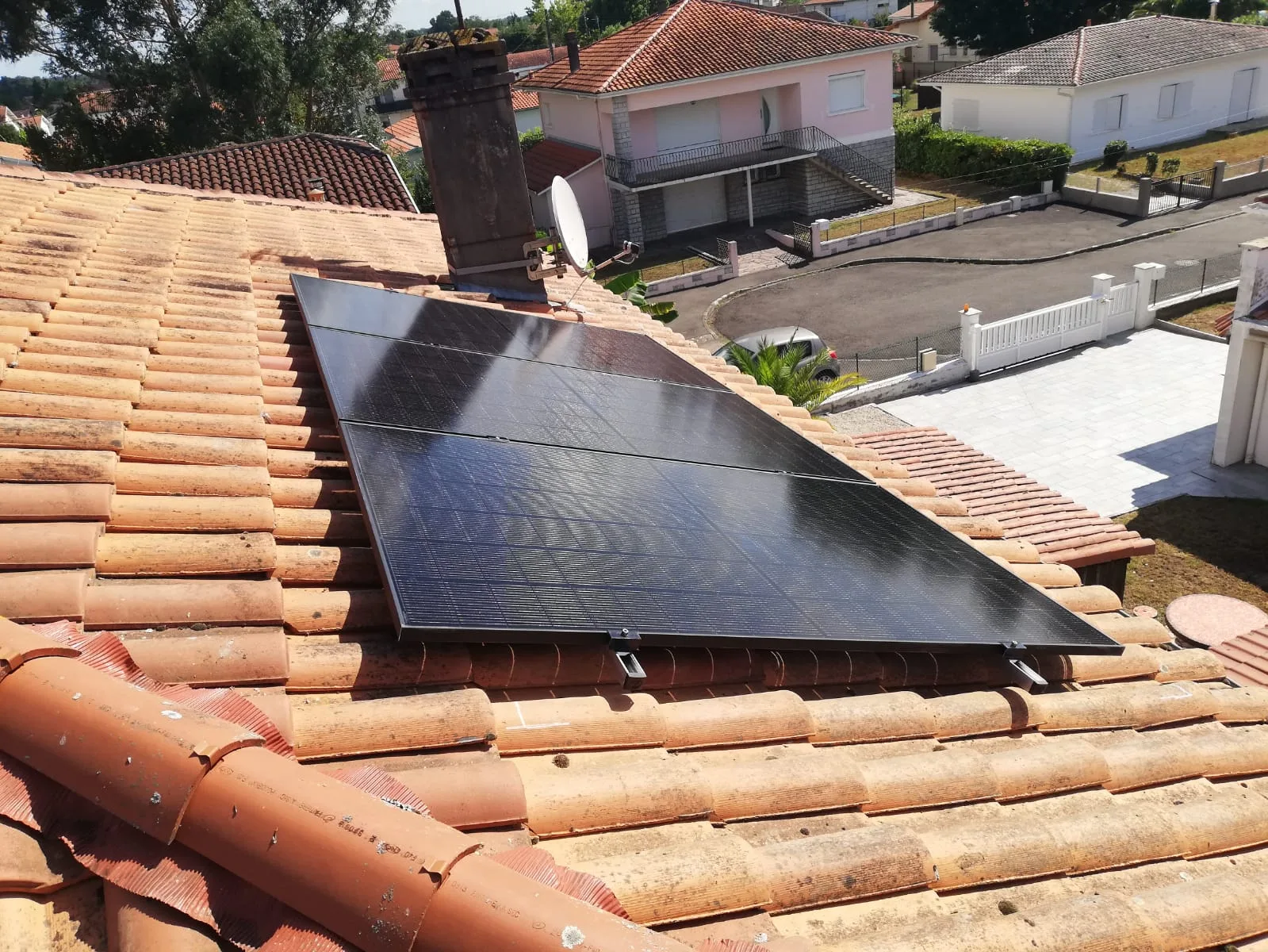 installation de panneaux solaires performance economies et accompagnement sur mesure