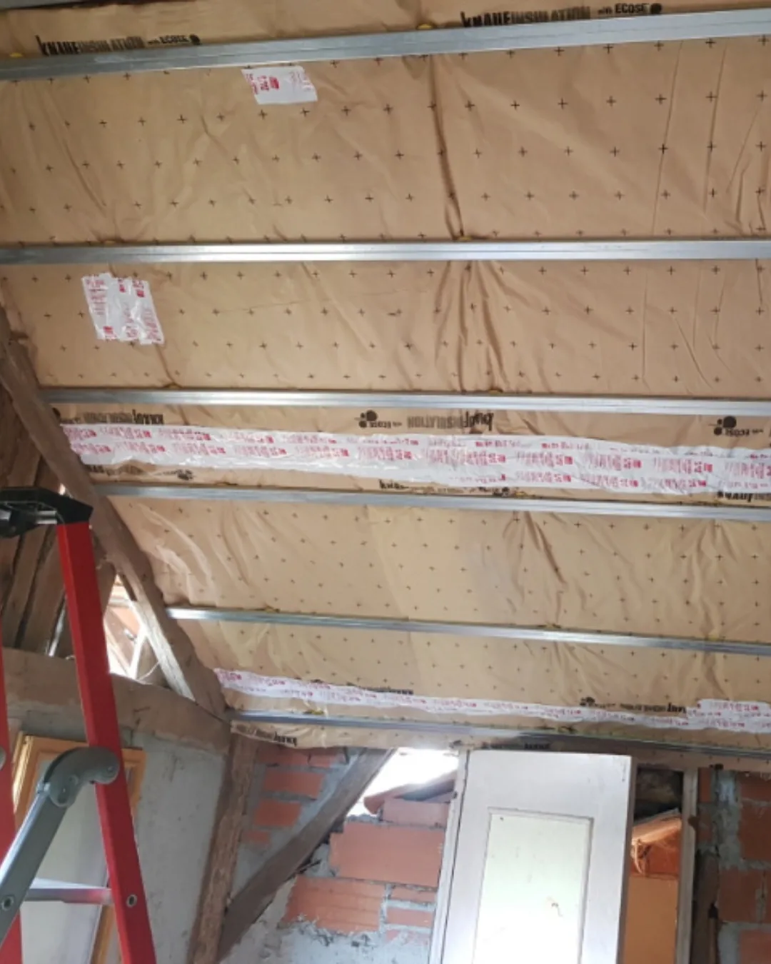 une isolation technique adaptee aux combles amenages